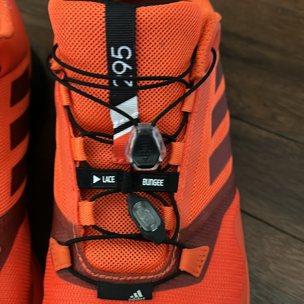 Mens adidas red sneakers - Picture 2 of 6